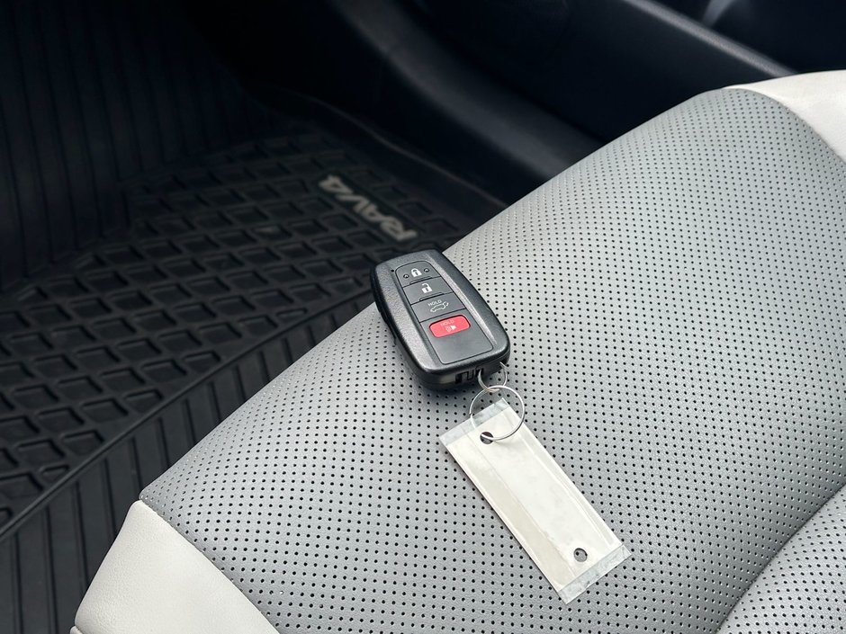 2020 Toyota RAV4 Limited-9