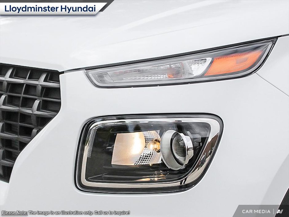 2025 Hyundai Venue Essential Two-Tone-9