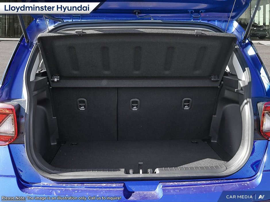 2025 Hyundai Venue Essential-6