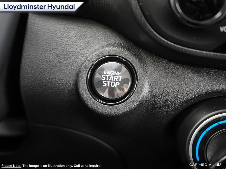 2025 Hyundai Venue Essential-25