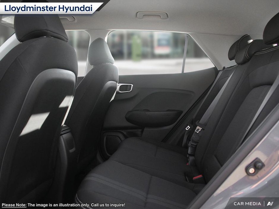 2025 Hyundai Venue Preferred-18