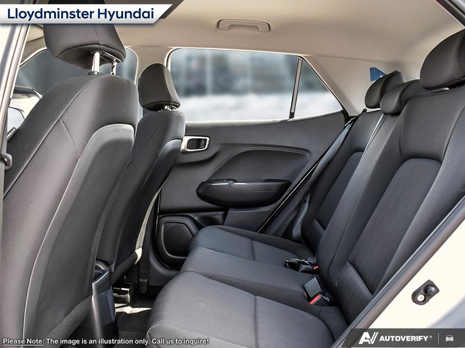 2025 Hyundai Venue Essential-18