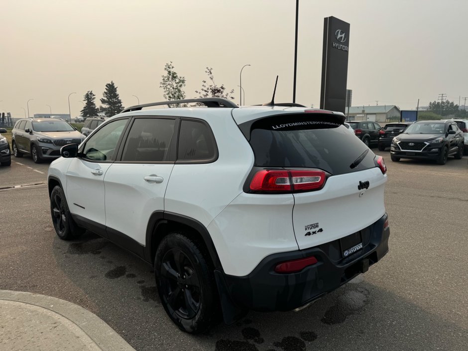 2016 Jeep Cherokee North-4