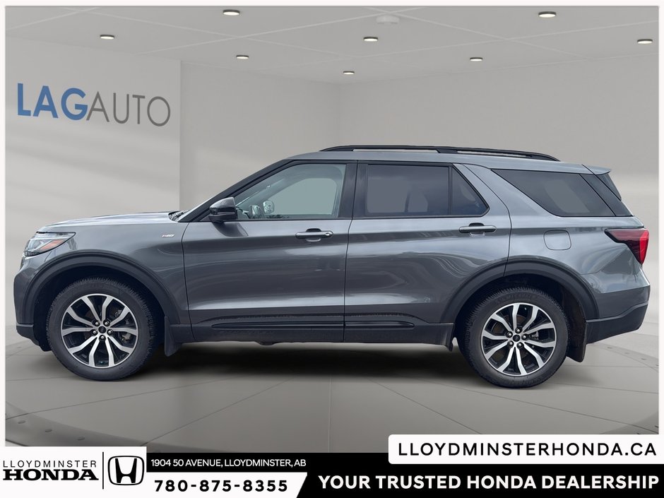 2025 Ford Explorer ST-Line-8