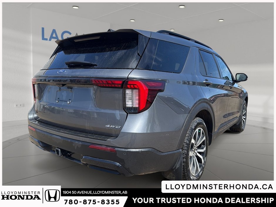 2025 Ford Explorer ST-Line-5
