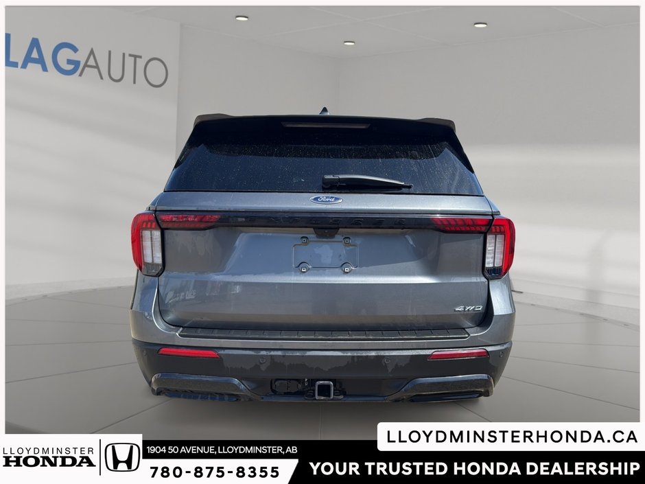 2025 Ford Explorer ST-Line-6