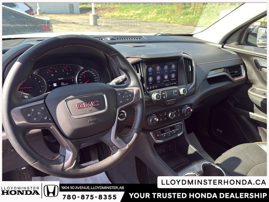 2024 GMC Terrain AT4-15