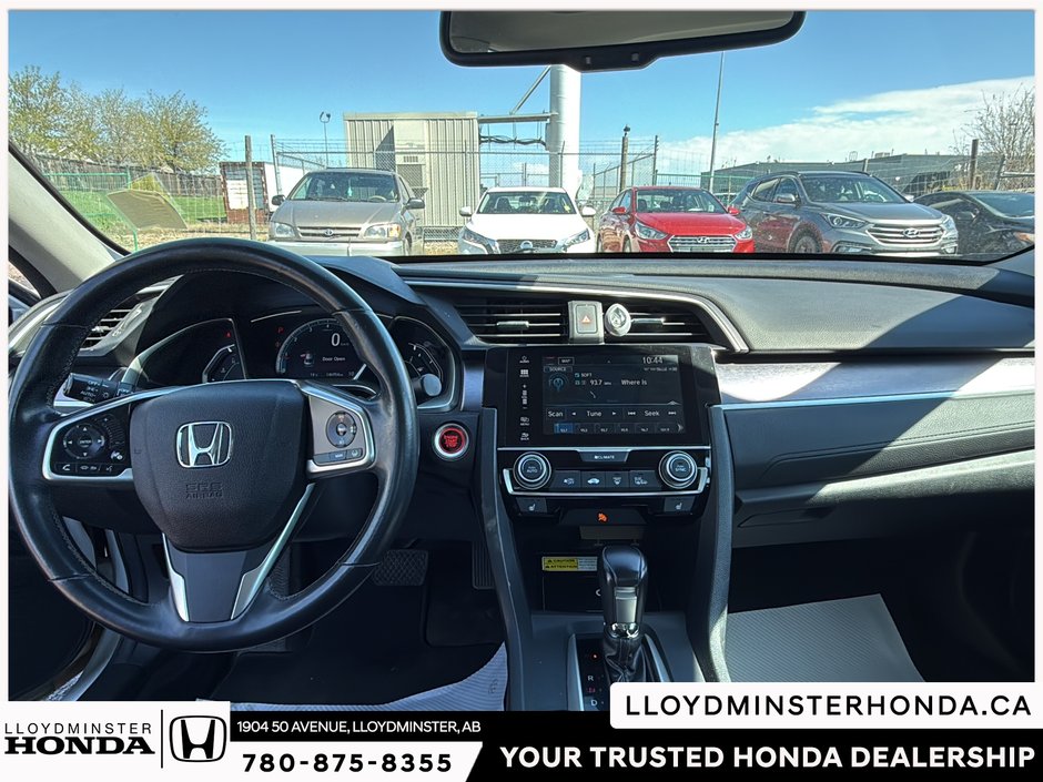 2017 Honda Civic Touring-14