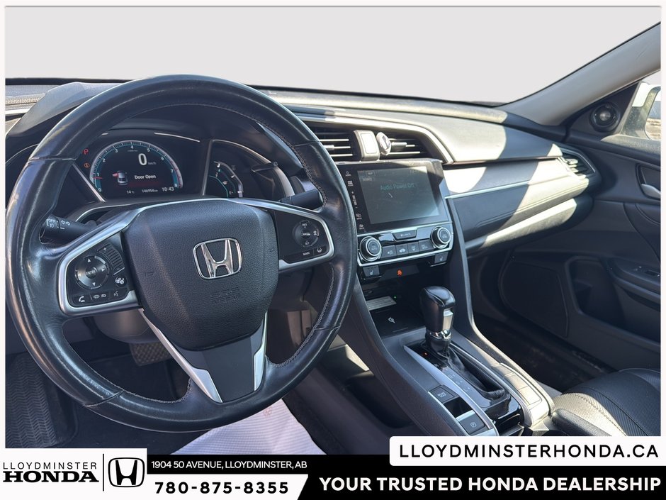 2017 Honda Civic Touring-13