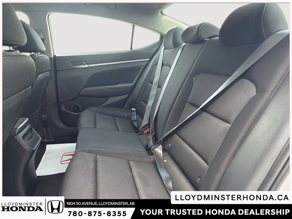 2017 Hyundai Elantra GL-9