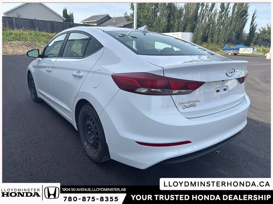 2017 Hyundai Elantra GL-7