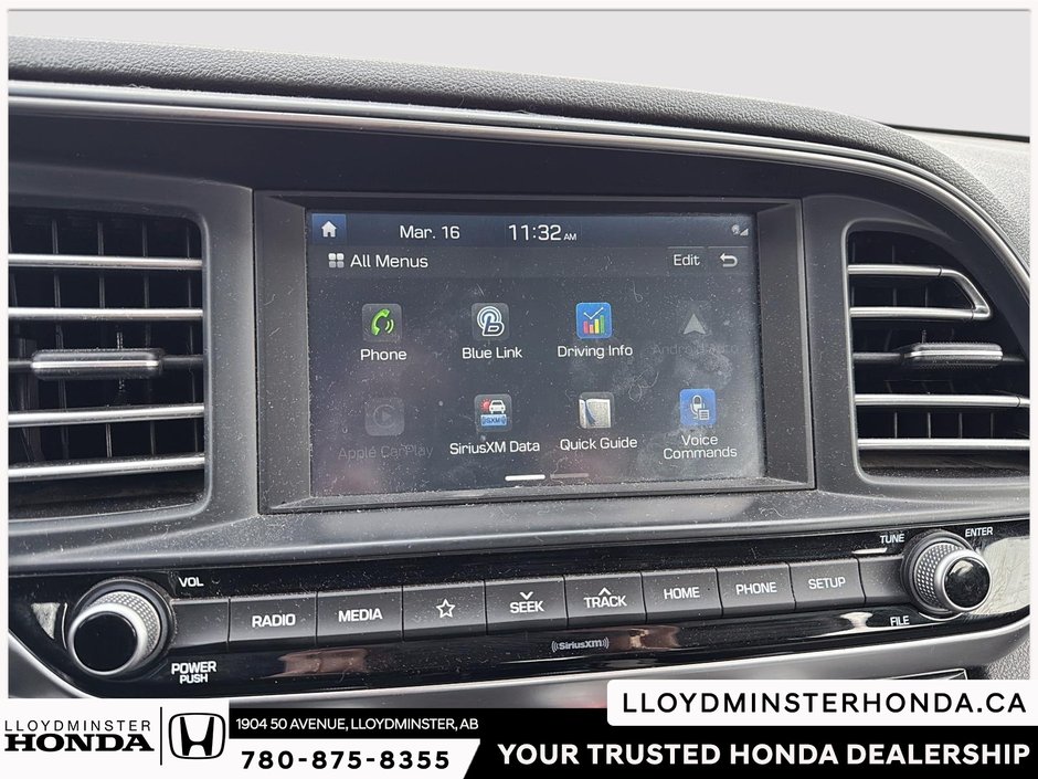 2020 Hyundai Elantra Luxury-21