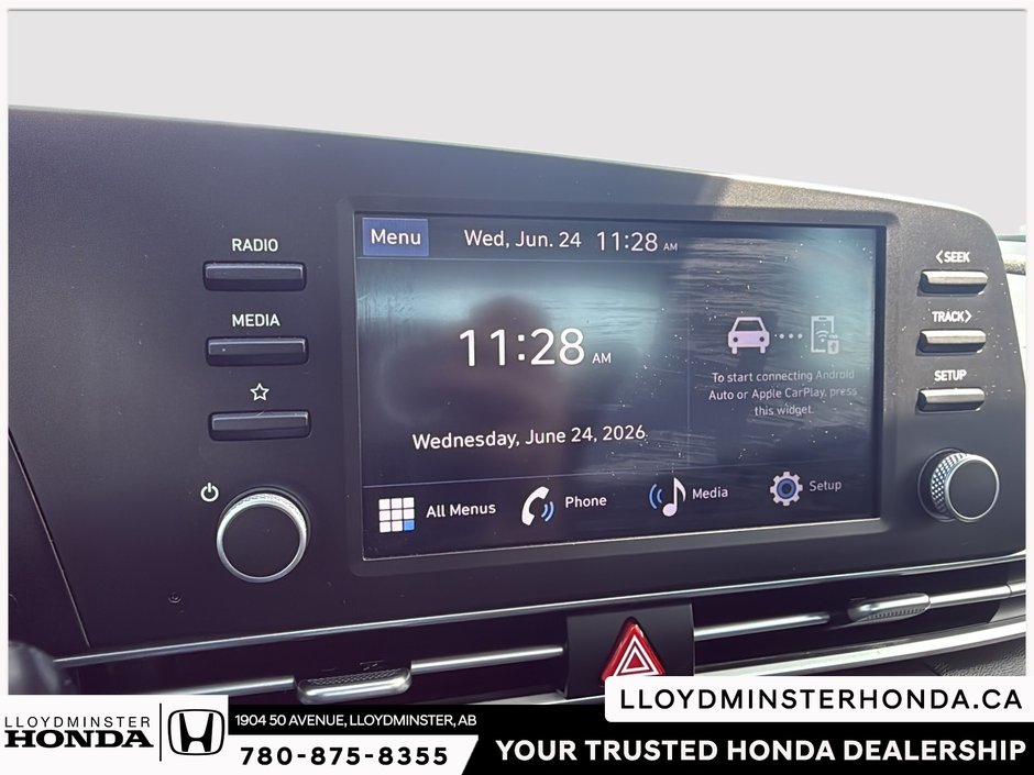 2024 Hyundai Elantra Preferred-17