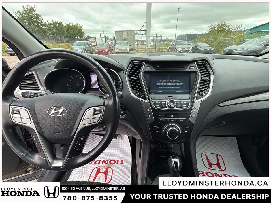 2014 Hyundai Santa Fe Sport 2.0T Limited-15
