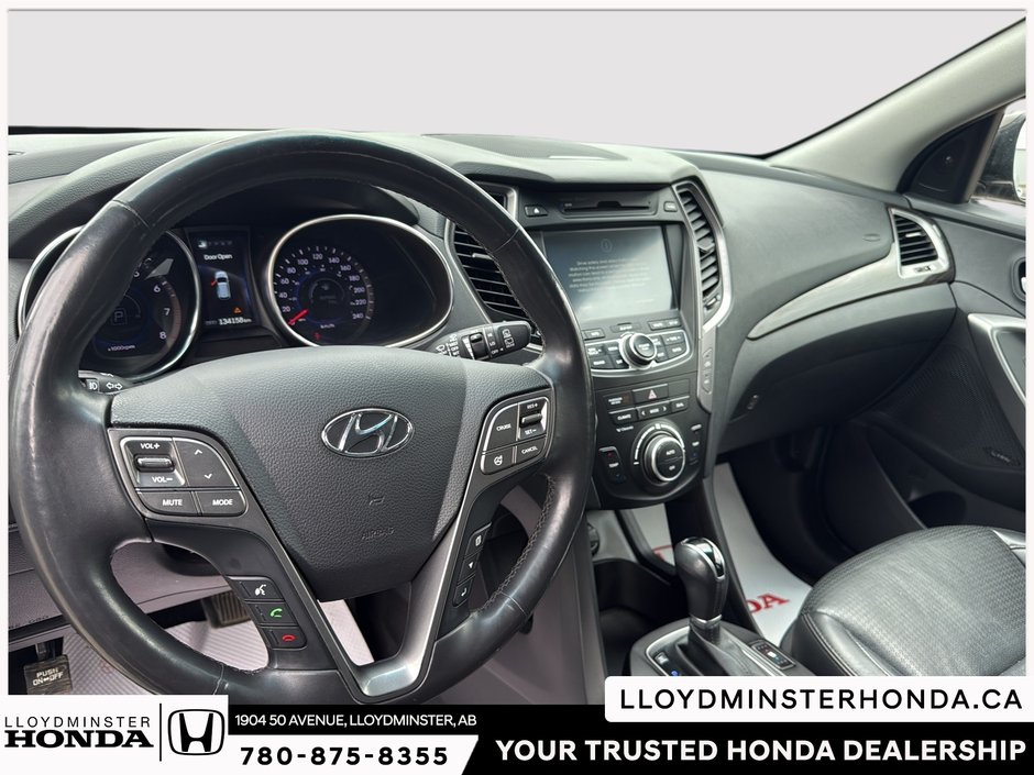 2014 Hyundai Santa Fe Sport 2.0T Limited-13