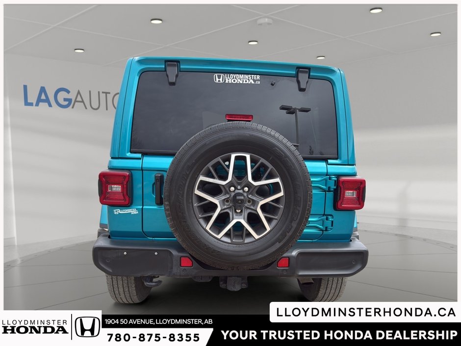 2024 Jeep Wrangler Sahara-5