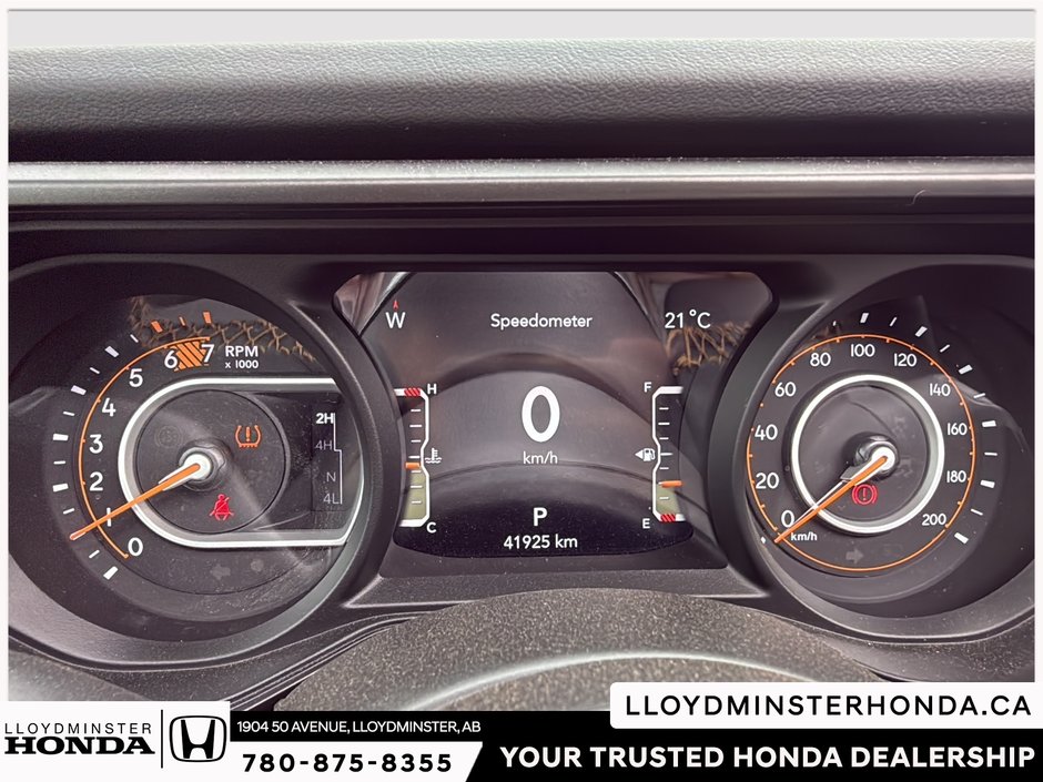 2024 Jeep Wrangler Sahara-16
