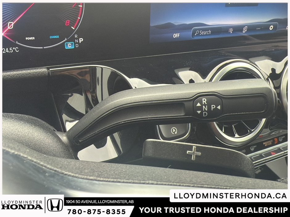 2026 Mercedes-Benz GLA 250-19
