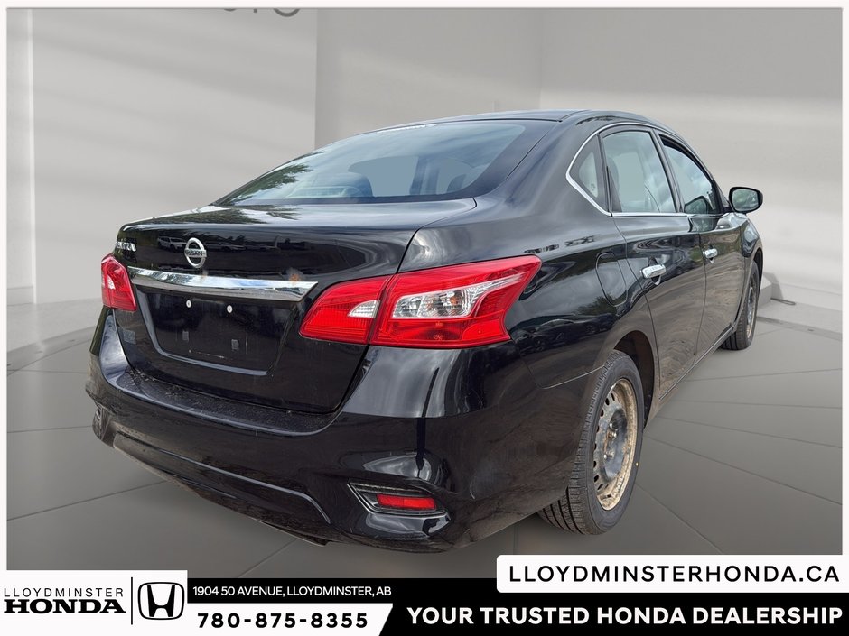 2018 Nissan Sentra 1.8 S-5