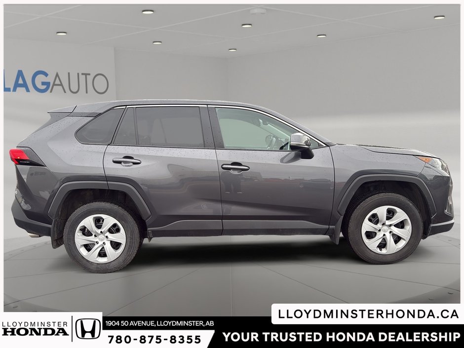 2025 Toyota RAV4 LE-4