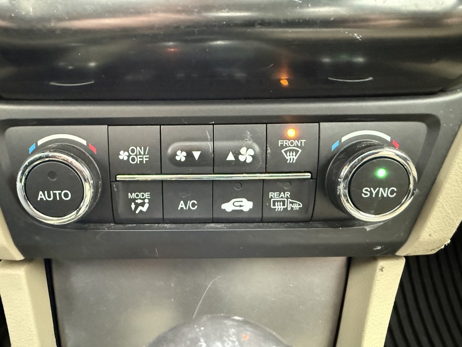 2014 Acura ILX Tech Pkg-25