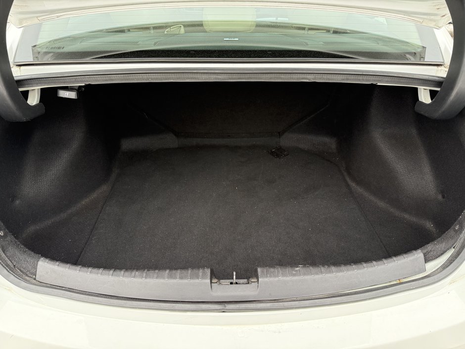 2014 Acura ILX Tech Pkg-31