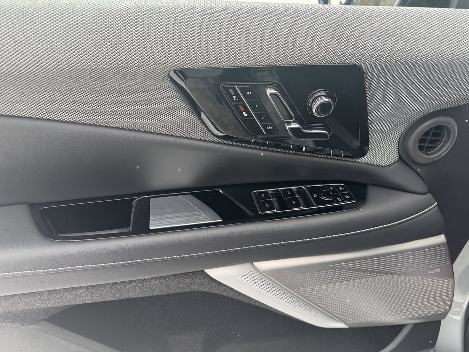 2025 Cadillac OPTIQ Sport-18