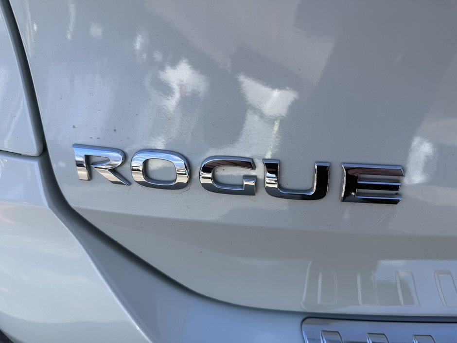 2018 Nissan Rogue S-37