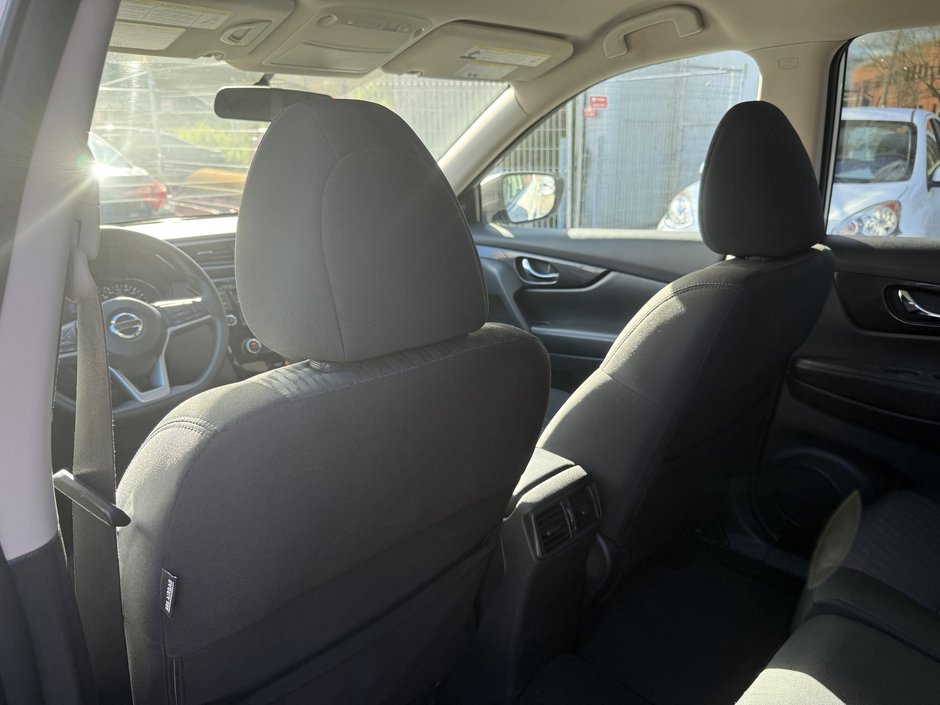 2018 Nissan Rogue S-72