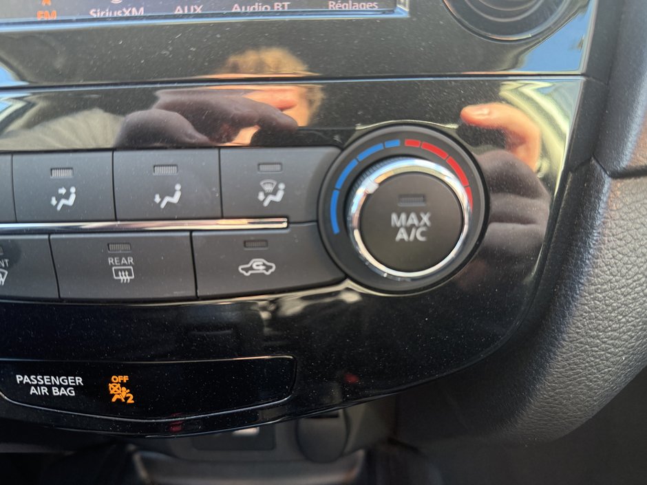 2018 Nissan Rogue S-68