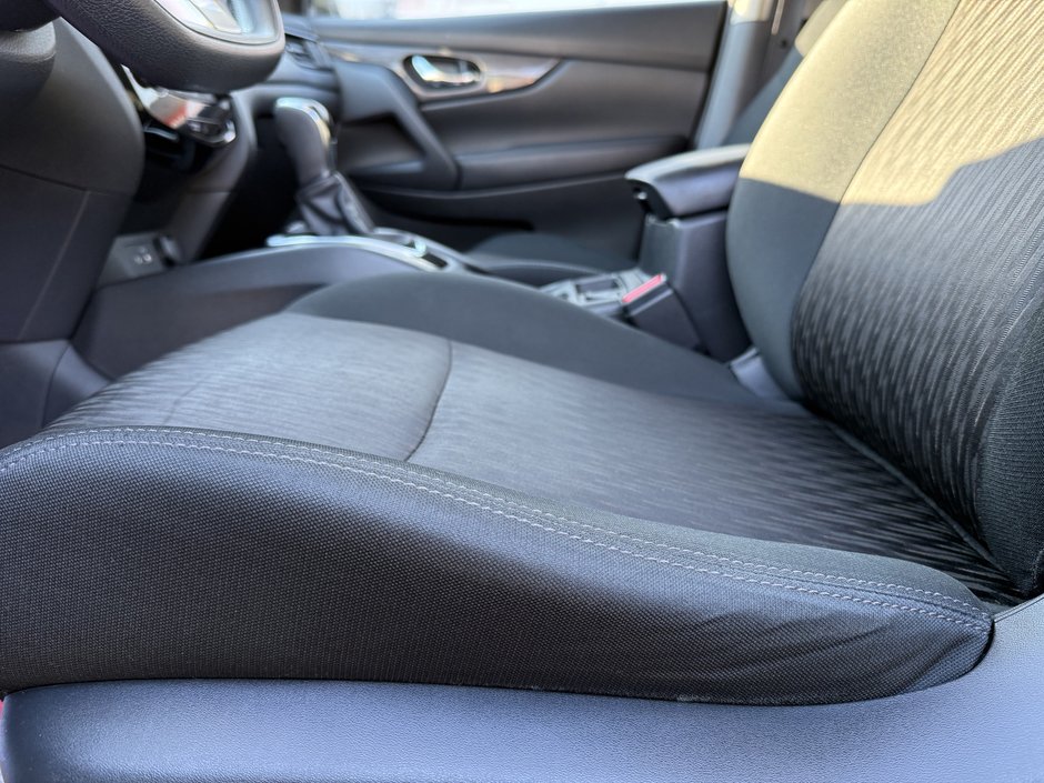 2018 Nissan Rogue SV-10