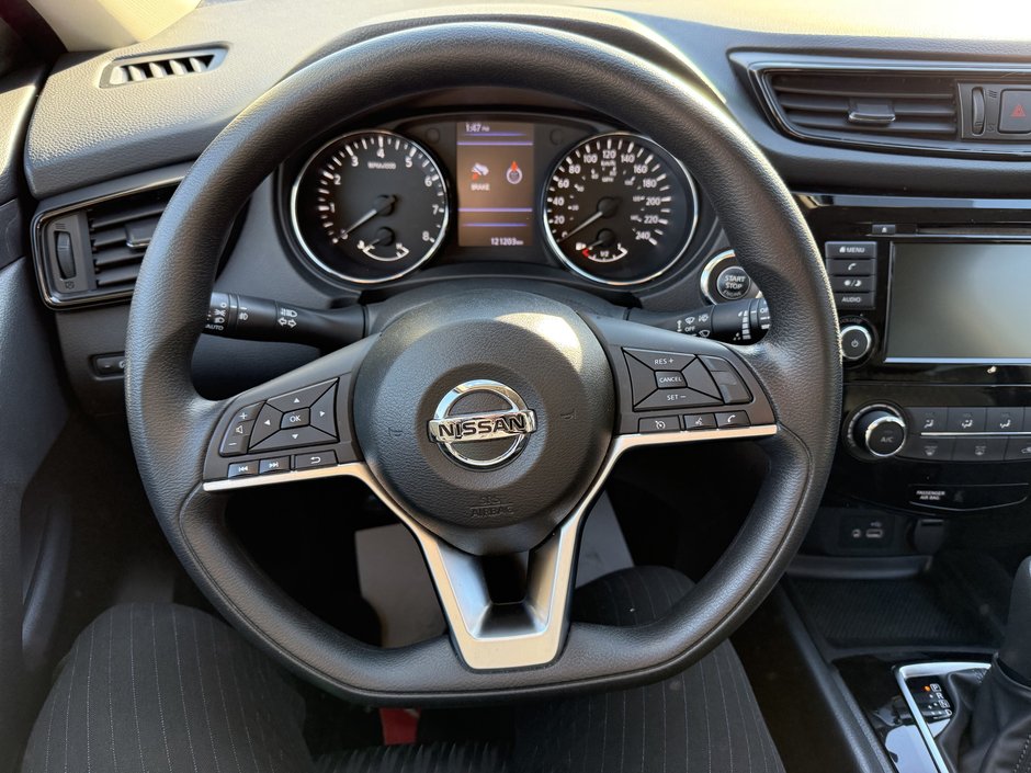 2018 Nissan Rogue SV-13