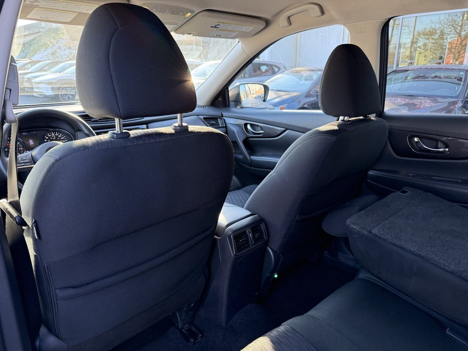 2018 Nissan Rogue SV-33