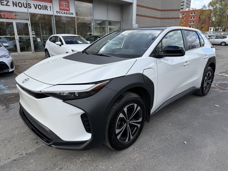 Toyota bZ4X XLE 2023-1