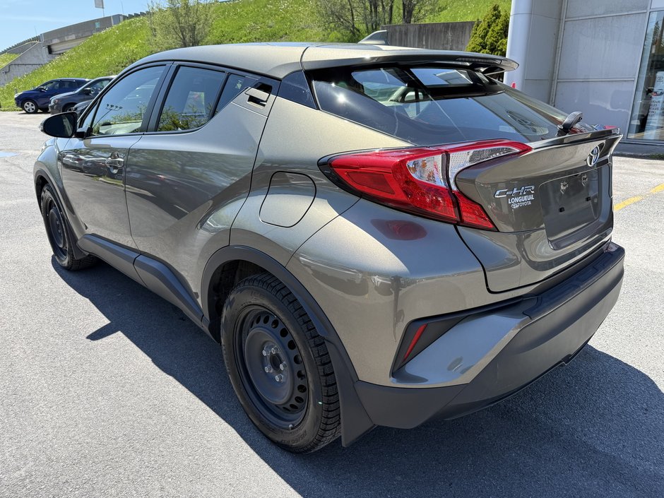 Camions Toyota C-HR XLE Premium 2021-3