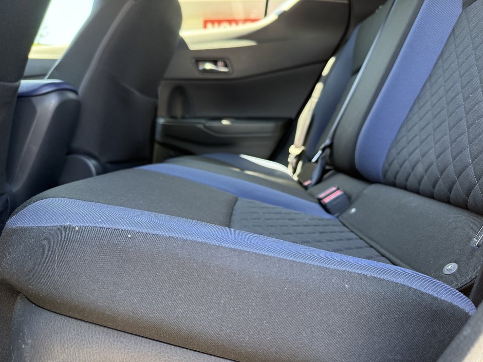 Camions Toyota C-HR XLE Premium 2021-34