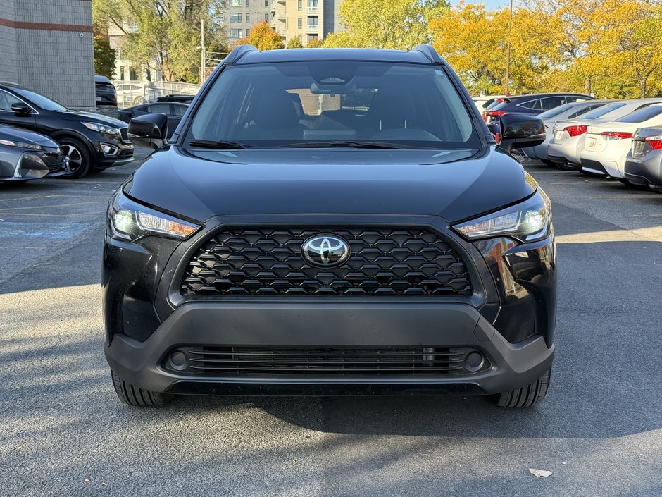 Toyota Corolla Cross LE 2023-8