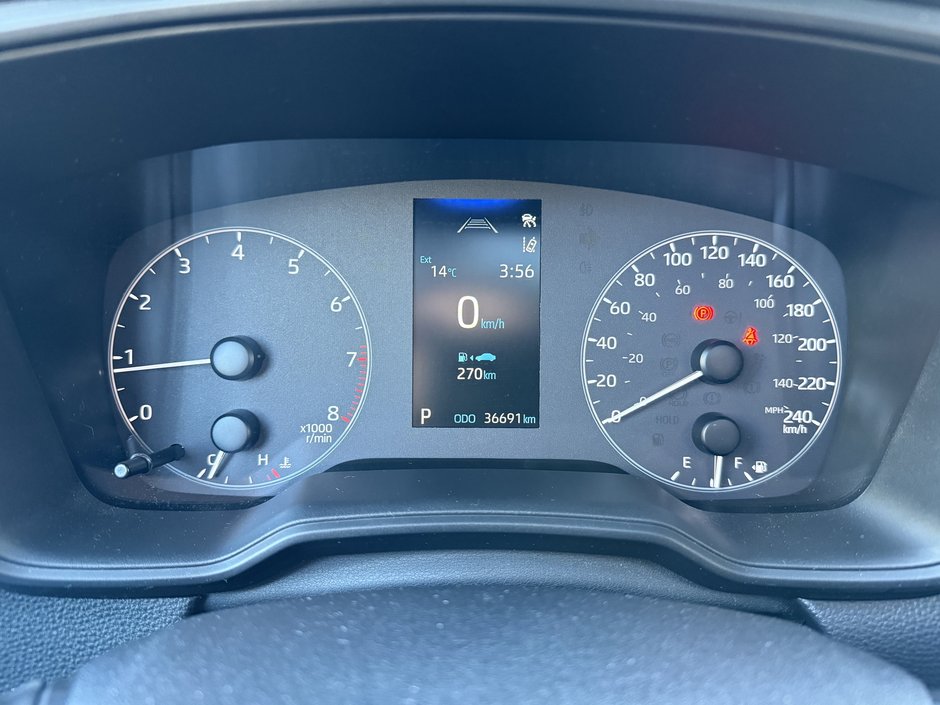 Toyota Corolla Cross LE 2023-15