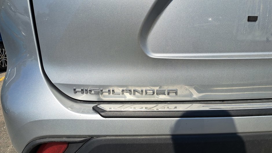 2024 Camions Toyota Highlander XLE-46