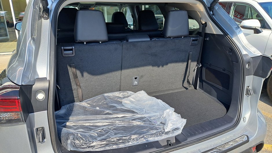 2024 Camions Toyota Highlander XLE-39