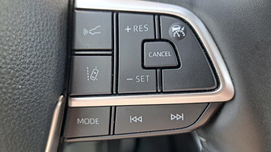 2024 Camions Toyota Highlander XLE-12