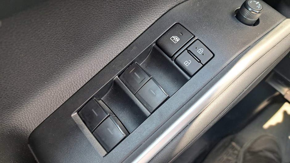2024 Camions Toyota Highlander XLE-28