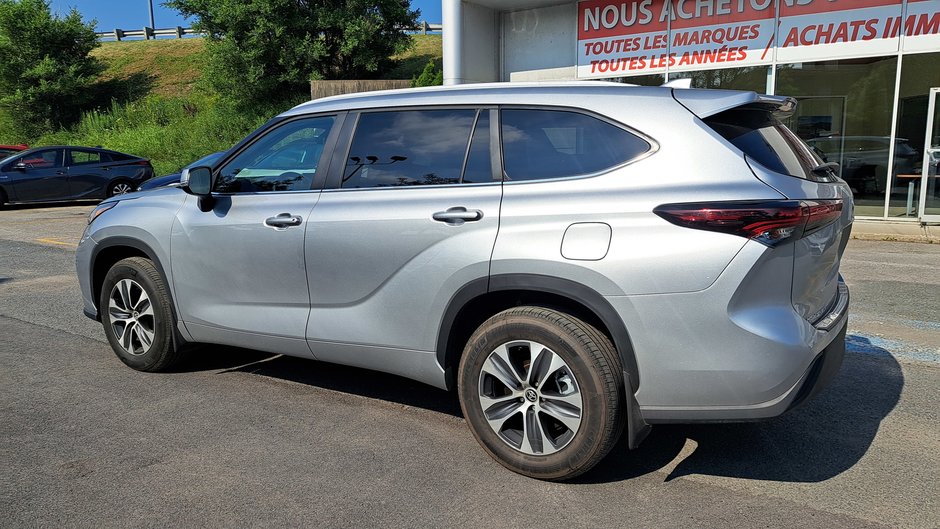 2024 Camions Toyota Highlander XLE-4