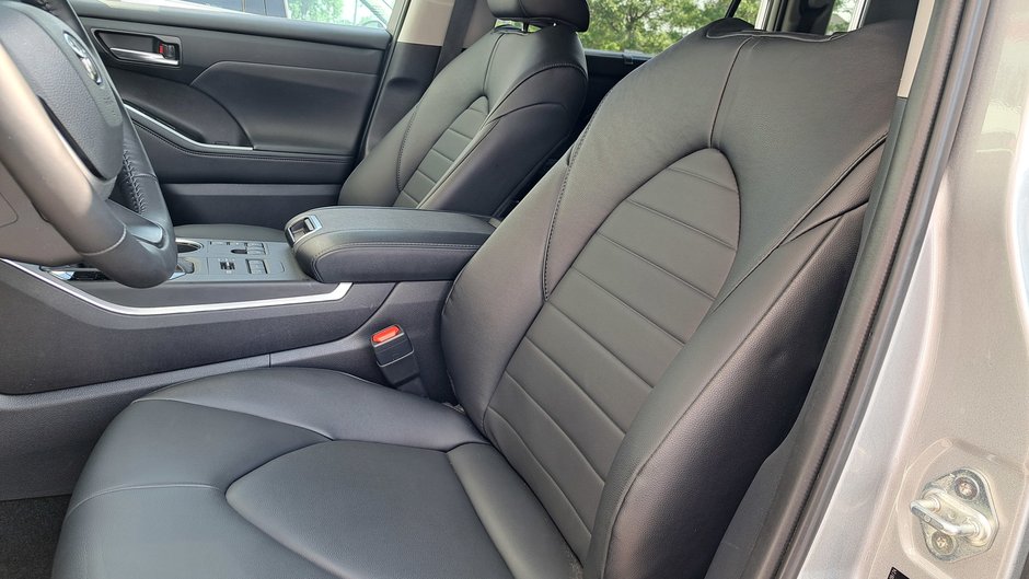 2024 Camions Toyota Highlander XLE-8