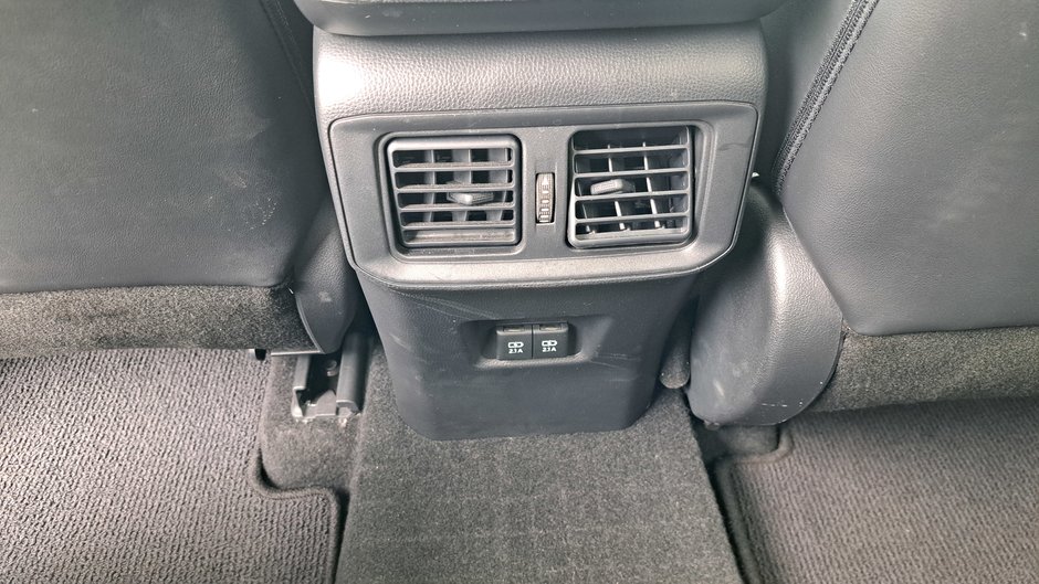 Camions Toyota RAV4 Limitée 2020-31