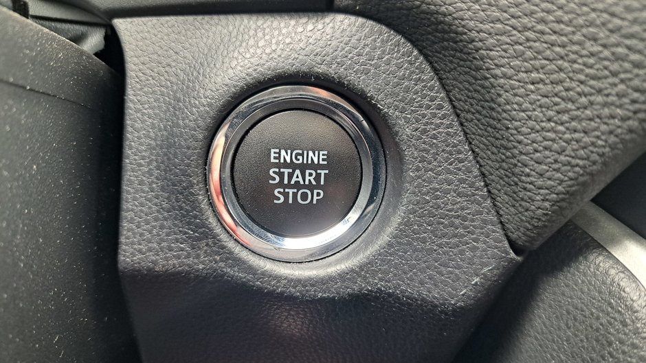 Camions Toyota RAV4 Limitée 2020-15