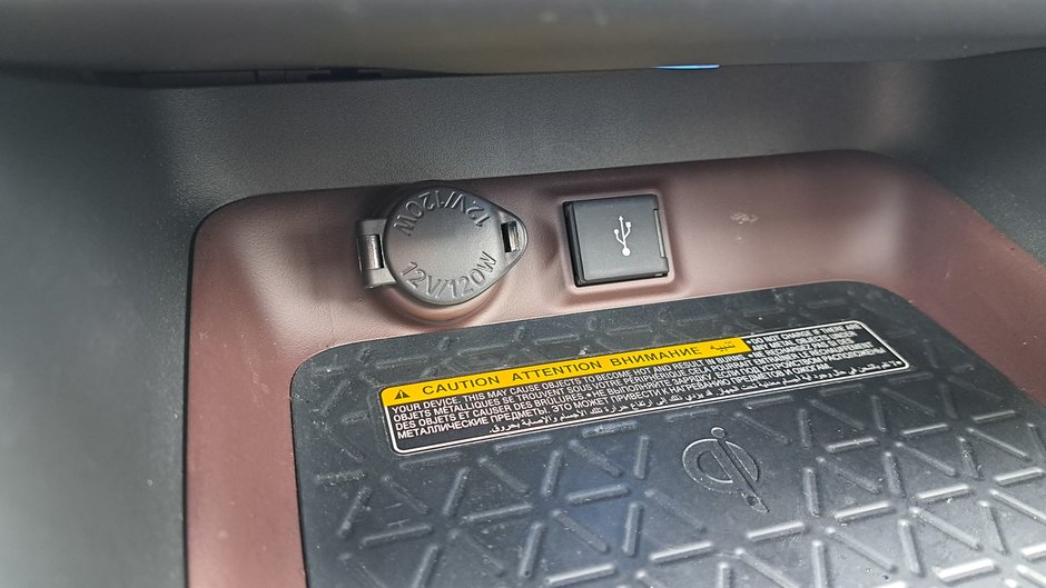 Camions Toyota RAV4 Limitée 2020-20
