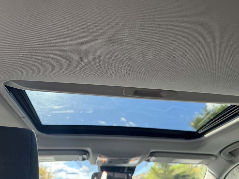 Toyota RAV4 XLE 2021-9