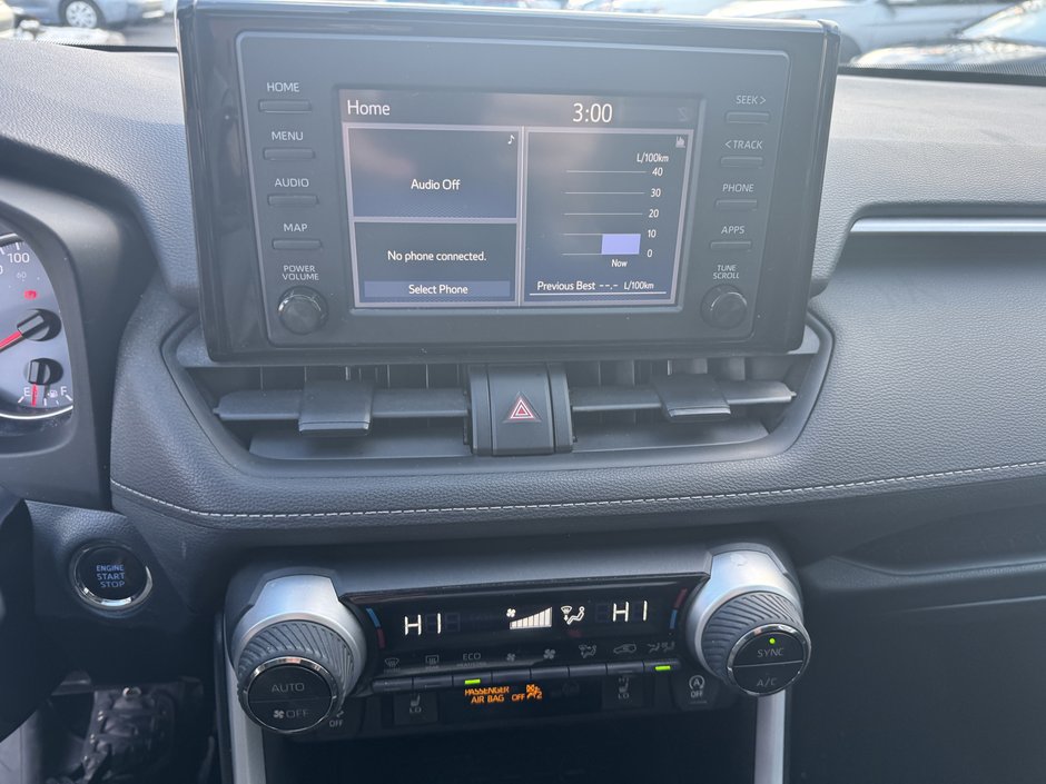 Toyota RAV4 XLE 2021-6