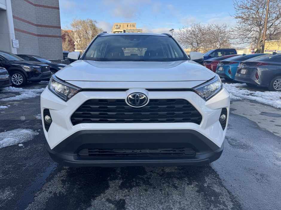 Toyota RAV4 XLE 2021-13